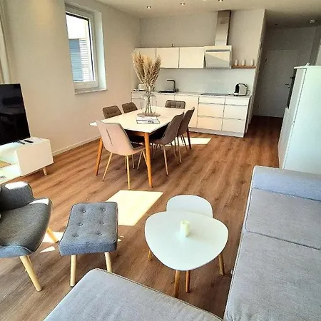 Seeliebe Apartments - Seeblick, Parkplatz, Teilweise Private Sauna, Wlan * Schwerin (Mecklenburg-Vorpommern)